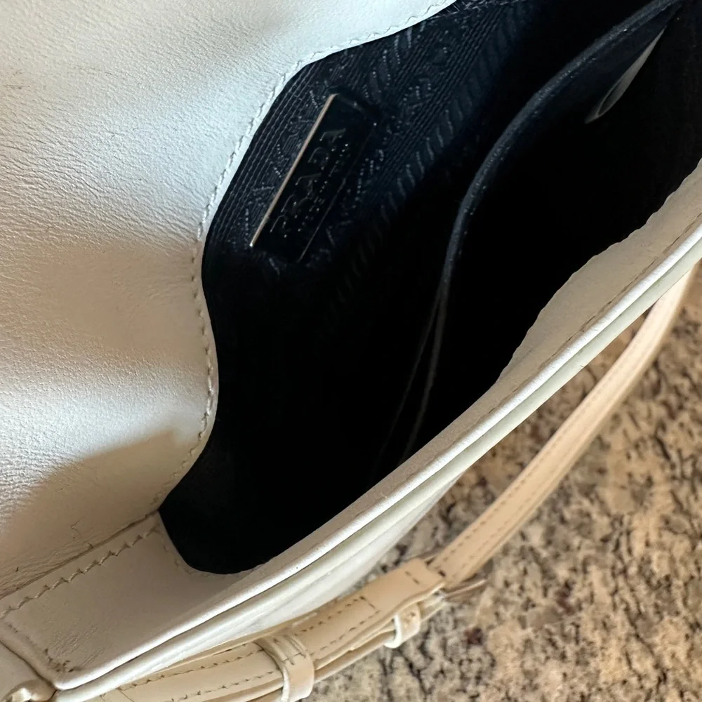 PRADA Mini Bag - Picture 7 of 9